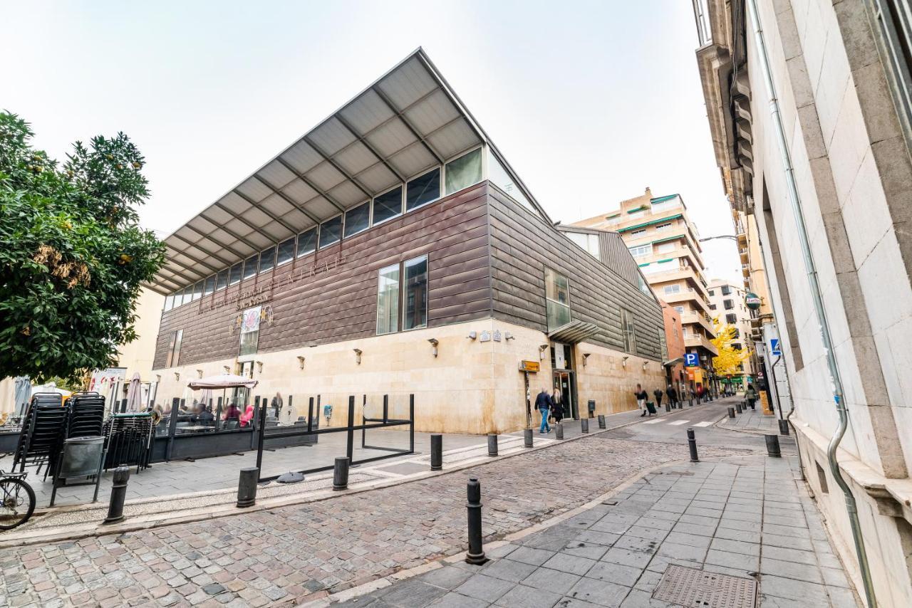 Piso Junto A Mercado De San Agustin Y Catedral En Granada Exteriör bild